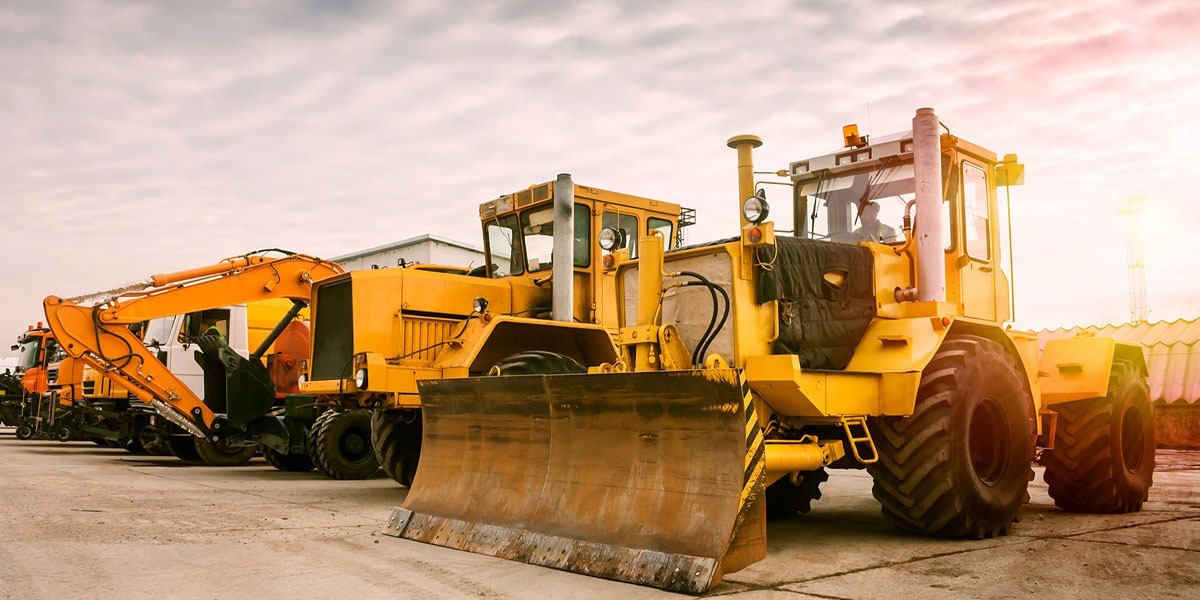 heavy equipment rentals in Dubai