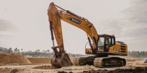 excavator rental Dubai service
