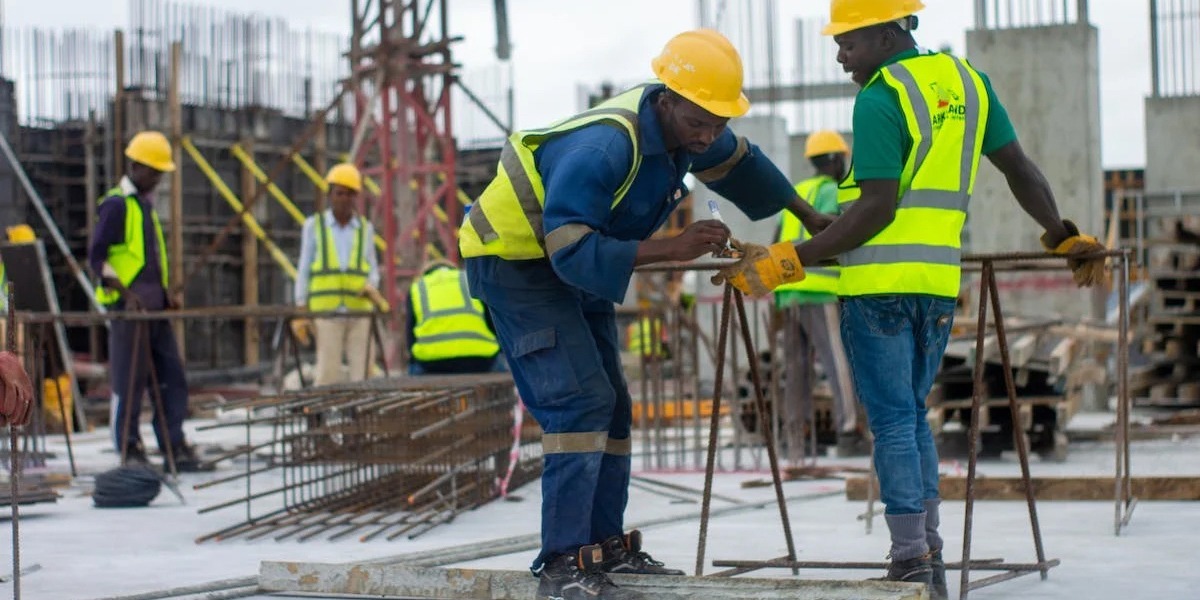 Construction machinery rental